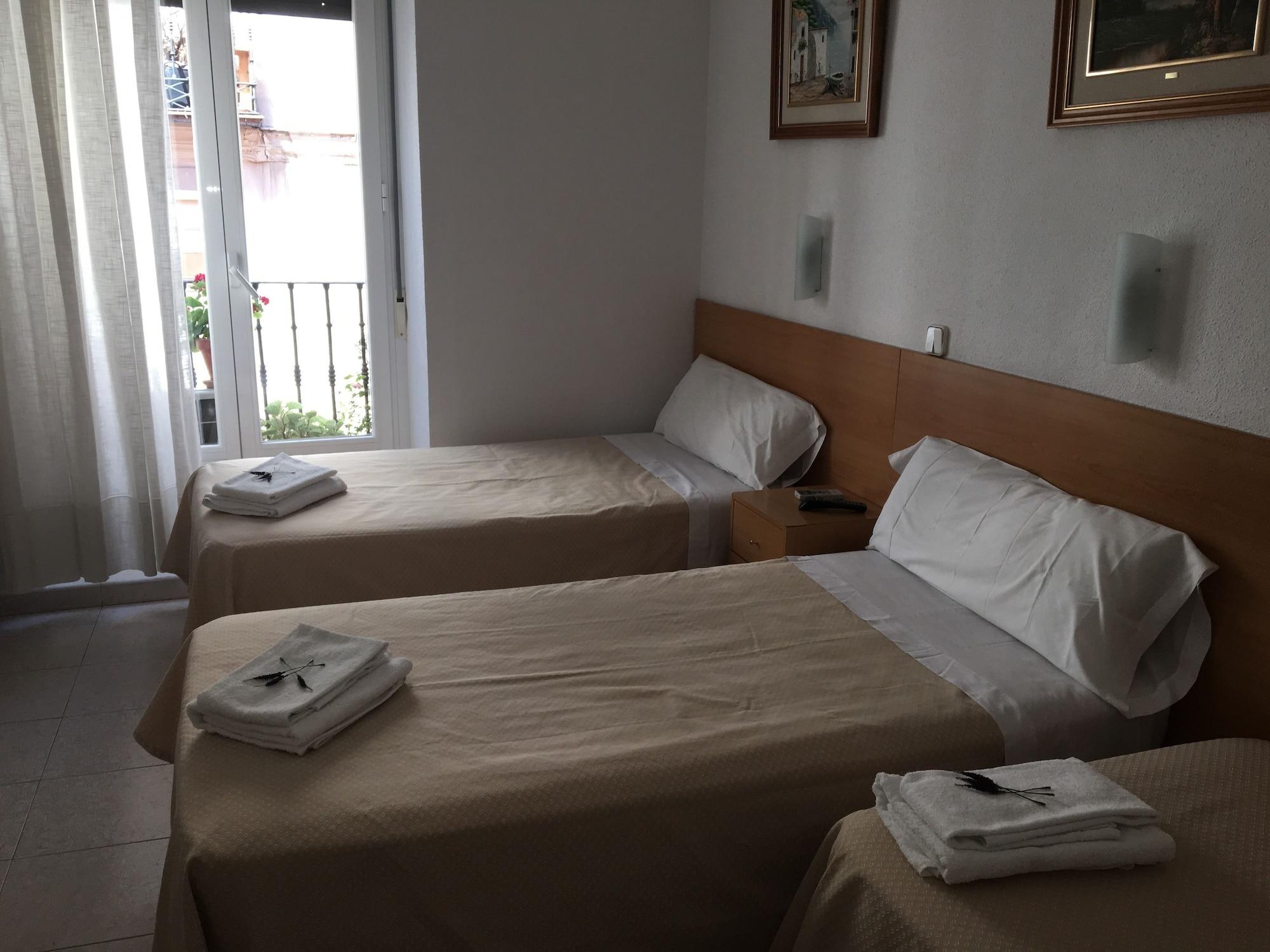 Hostal Lido *
