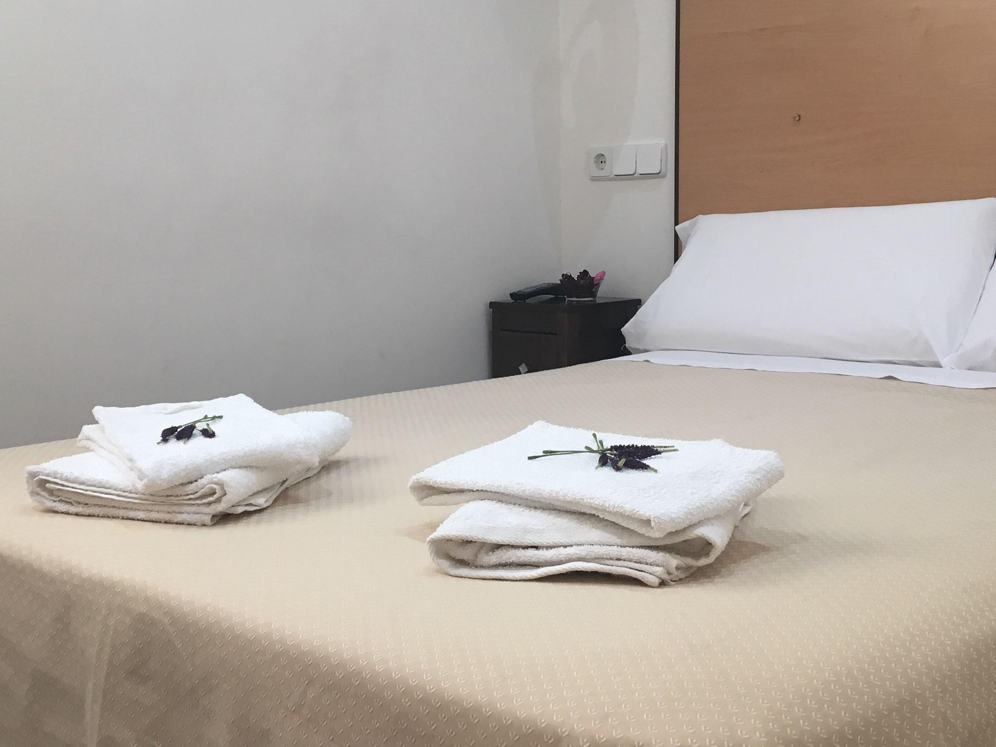 Hostal Lido *