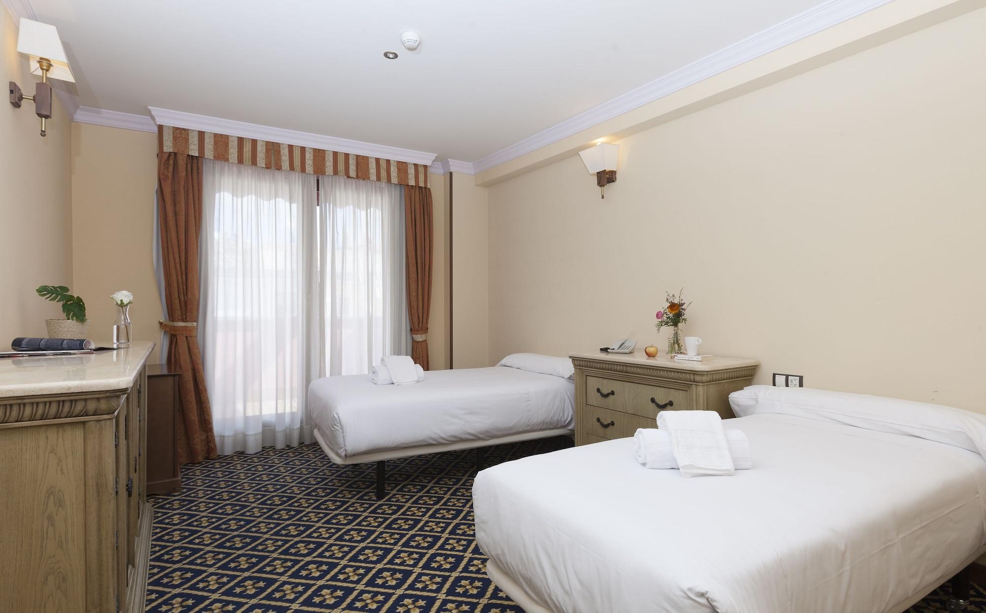 Hotel Agora Juan De Austria