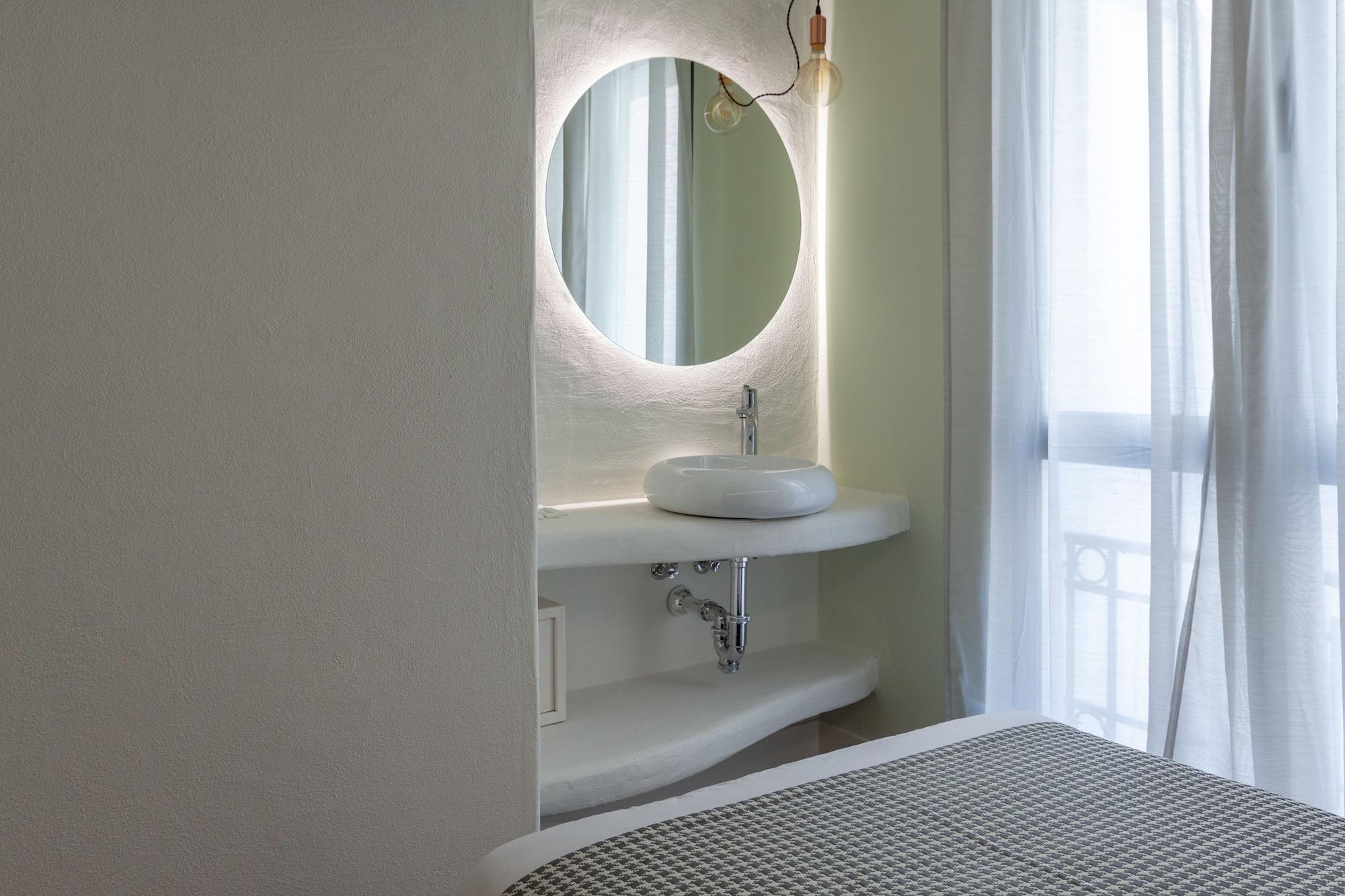Albergue Charlotte-gran Via *