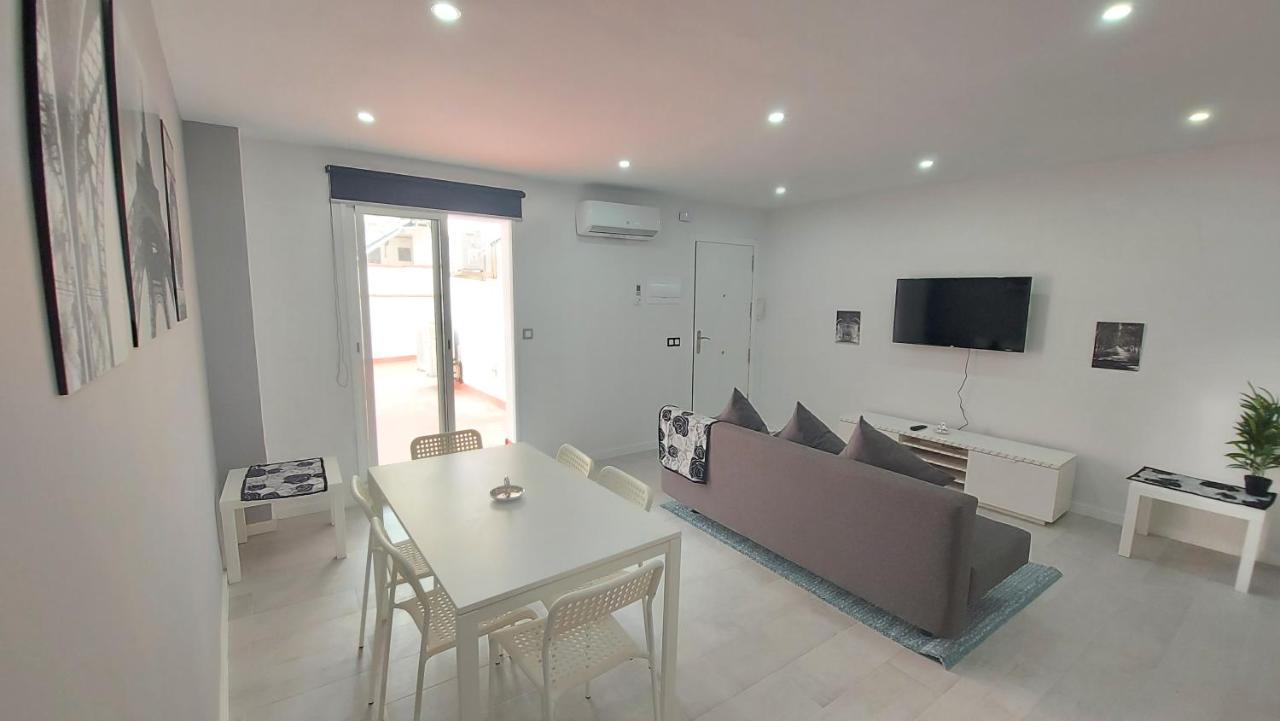 Homely Apartament Apartment *