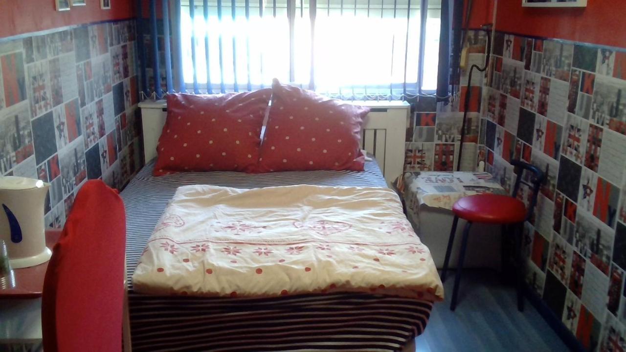 New Wifi, Privada, Bano Compartido Alloggio in famiglia Madrid
