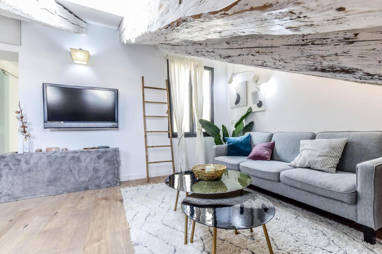 Apartamento Atico De Diseño En Plaza Mayor *