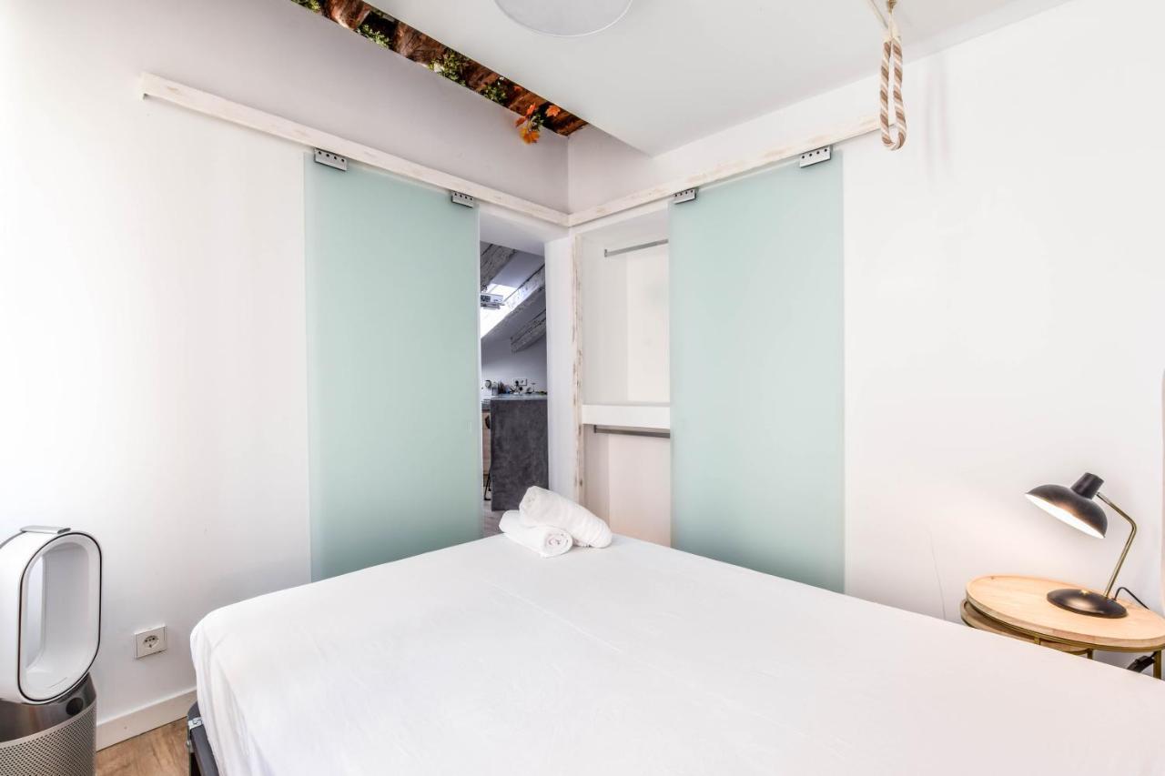 Apartamento Atico De Diseño En Plaza Mayor Madrid