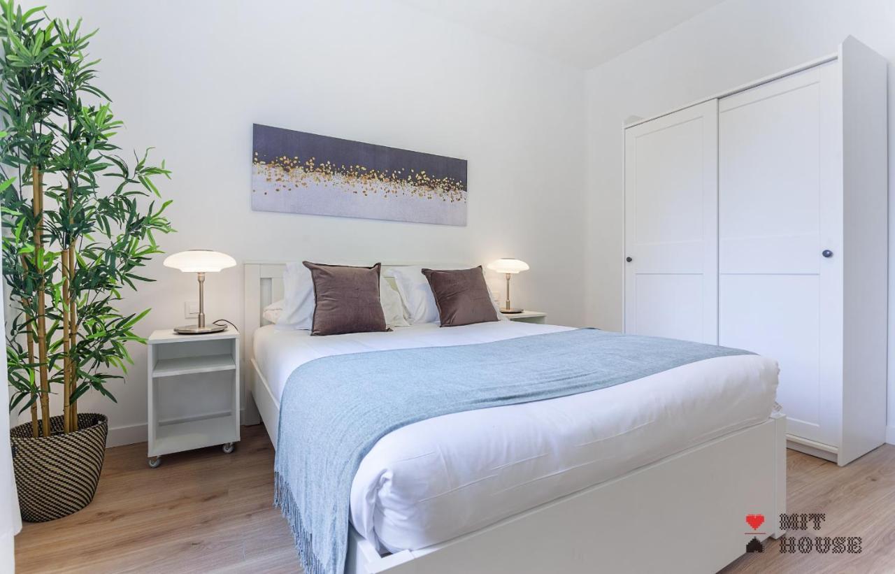 Mit House Latina En Apartamento