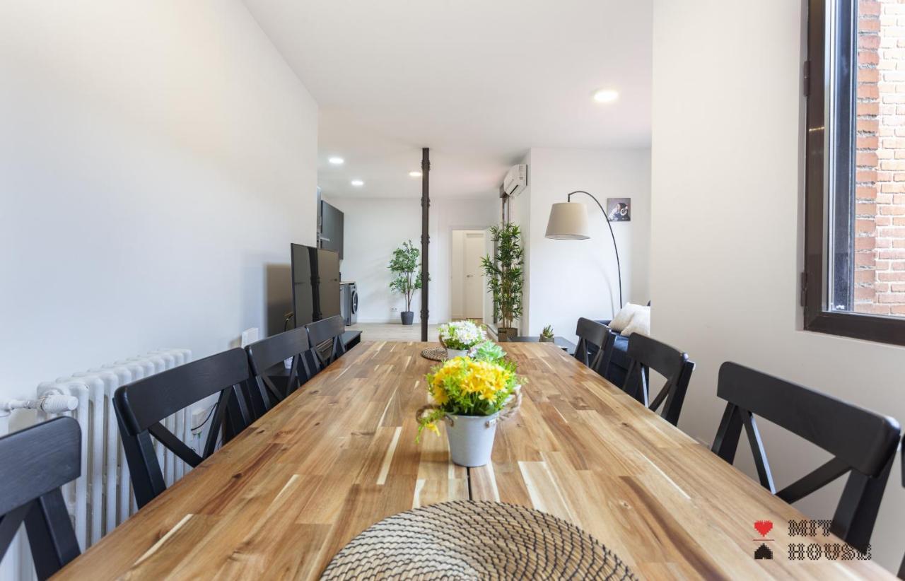 Mit House Latina En Apartamento *