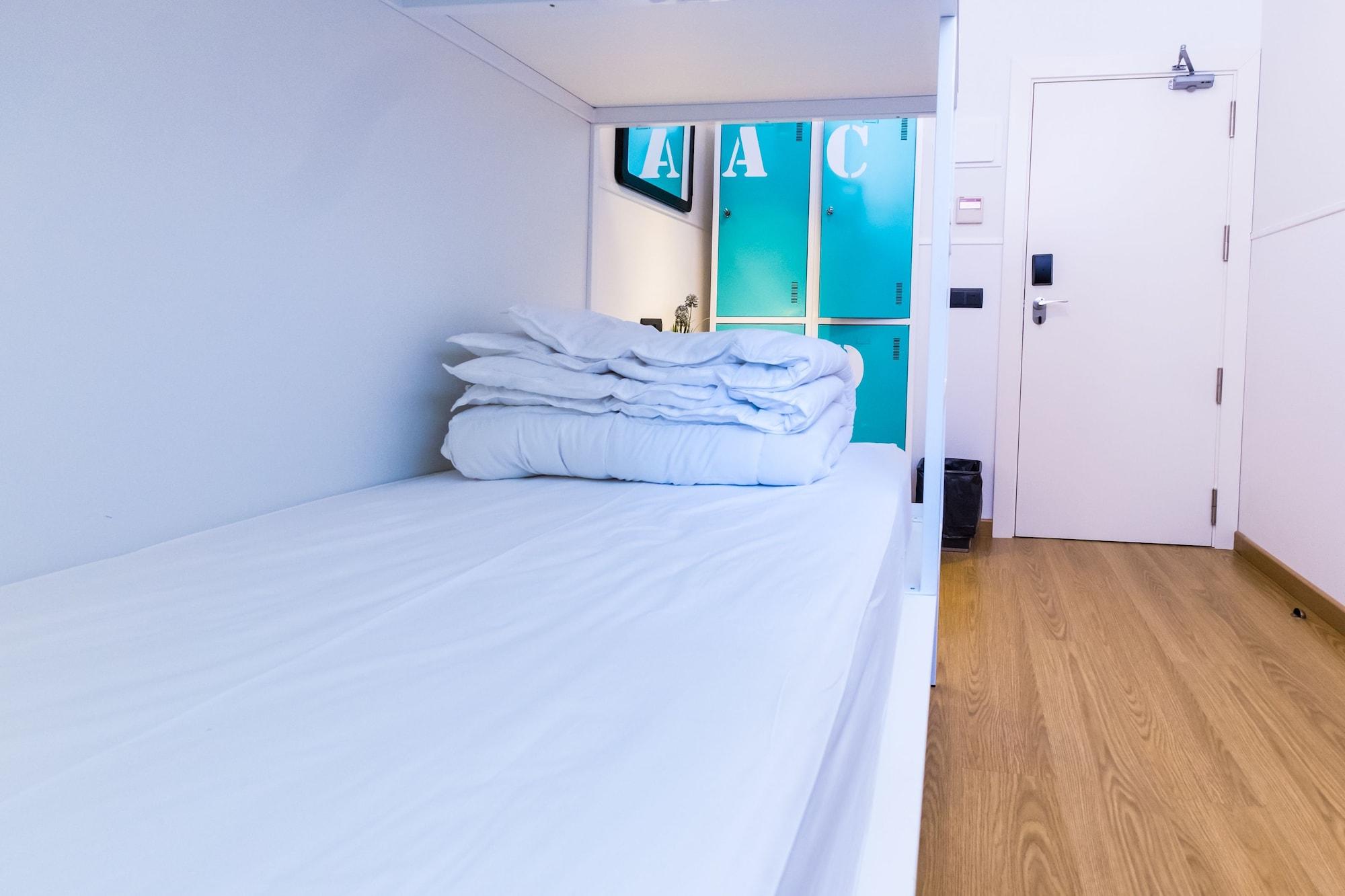 Albergue Far Bernabeu Madri