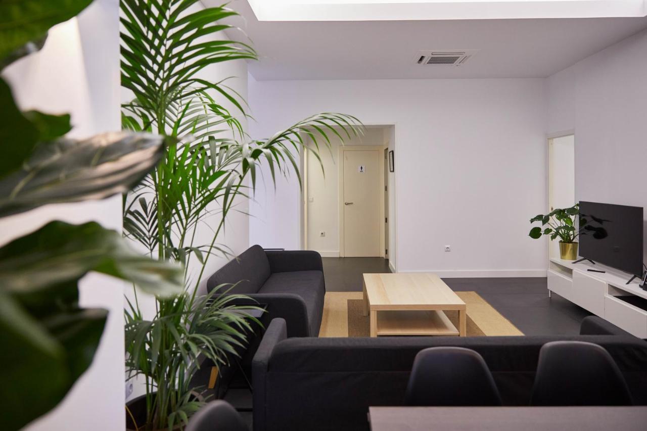 Loft Principe Pio Apartment