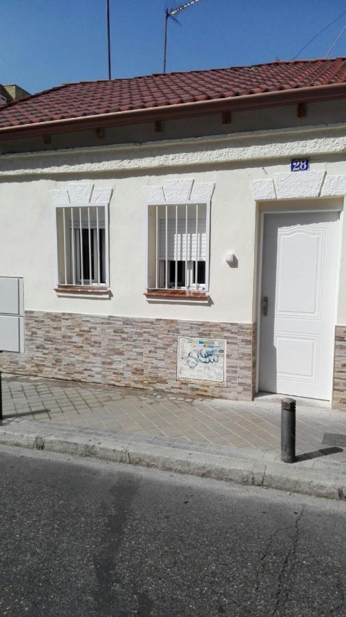 Casita En La Calle Tablada De 2 Apartamento *