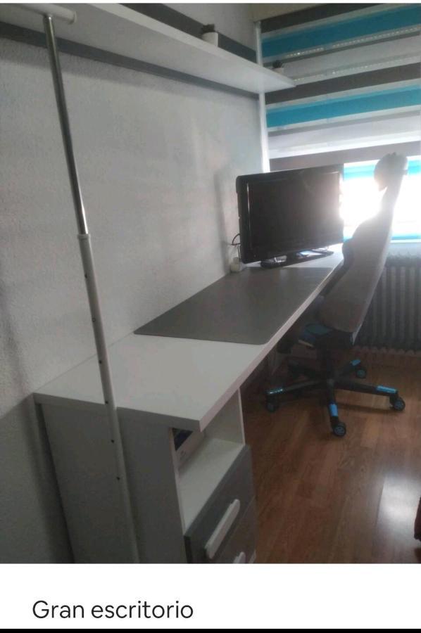New Wifi, Privada, Bano Compartido Homestay Madrid