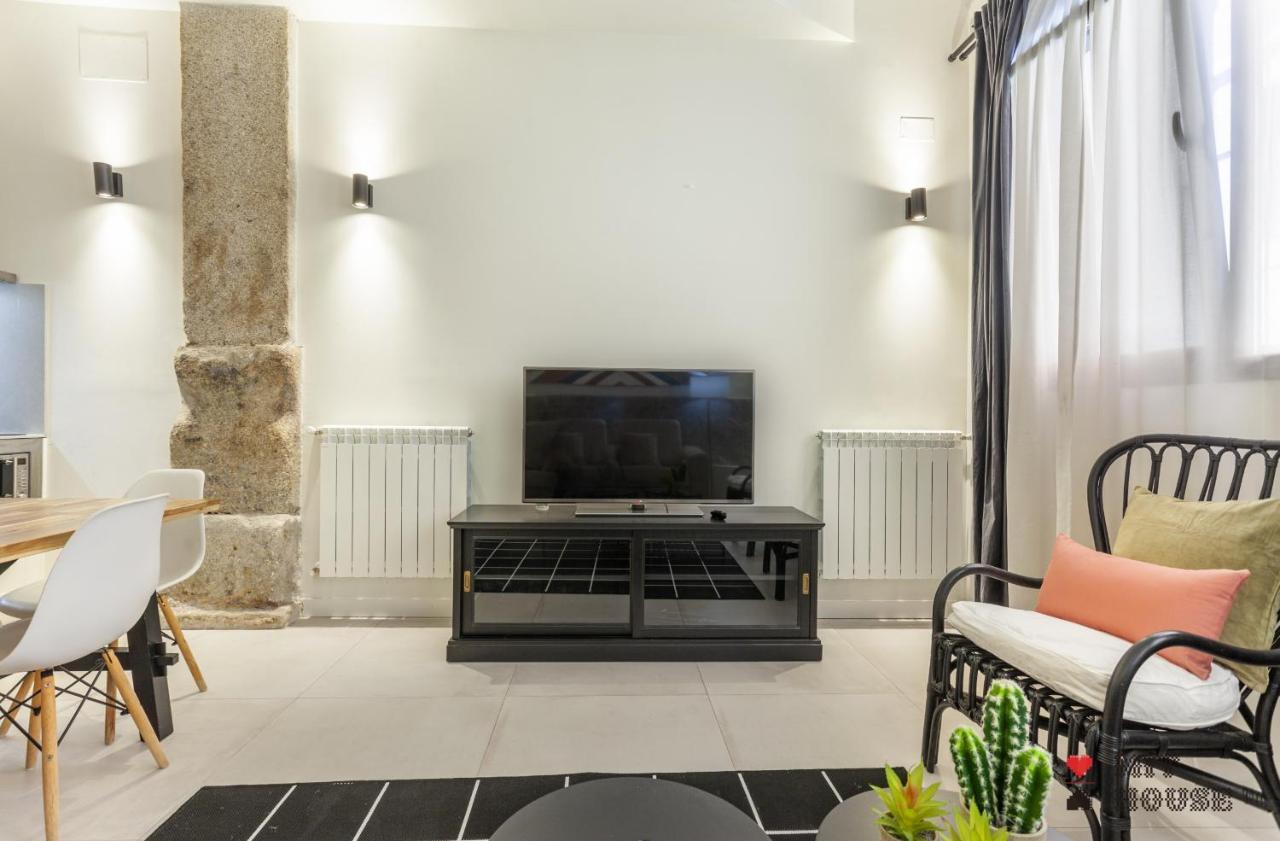 Appartement Mit House Patio En
