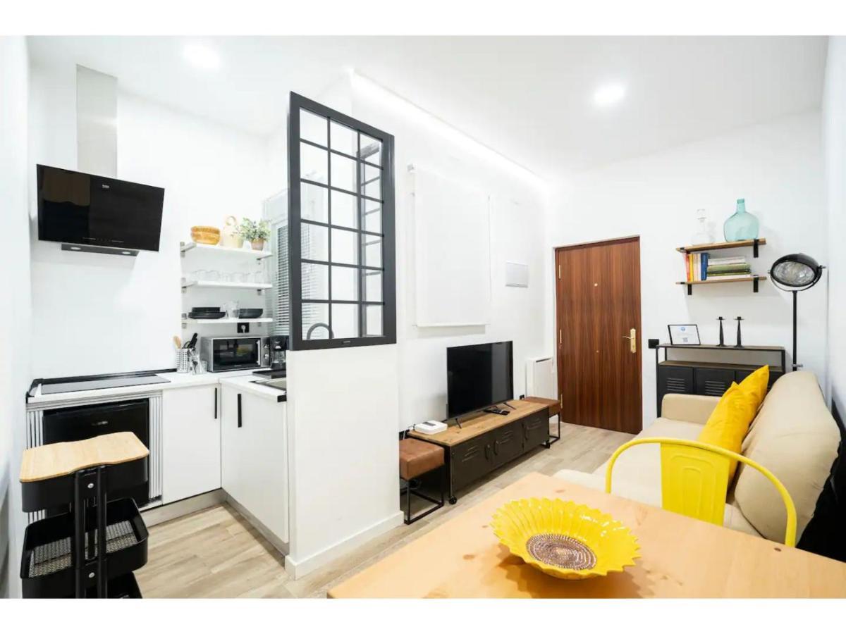 Amarillo En Atocha Apartment
