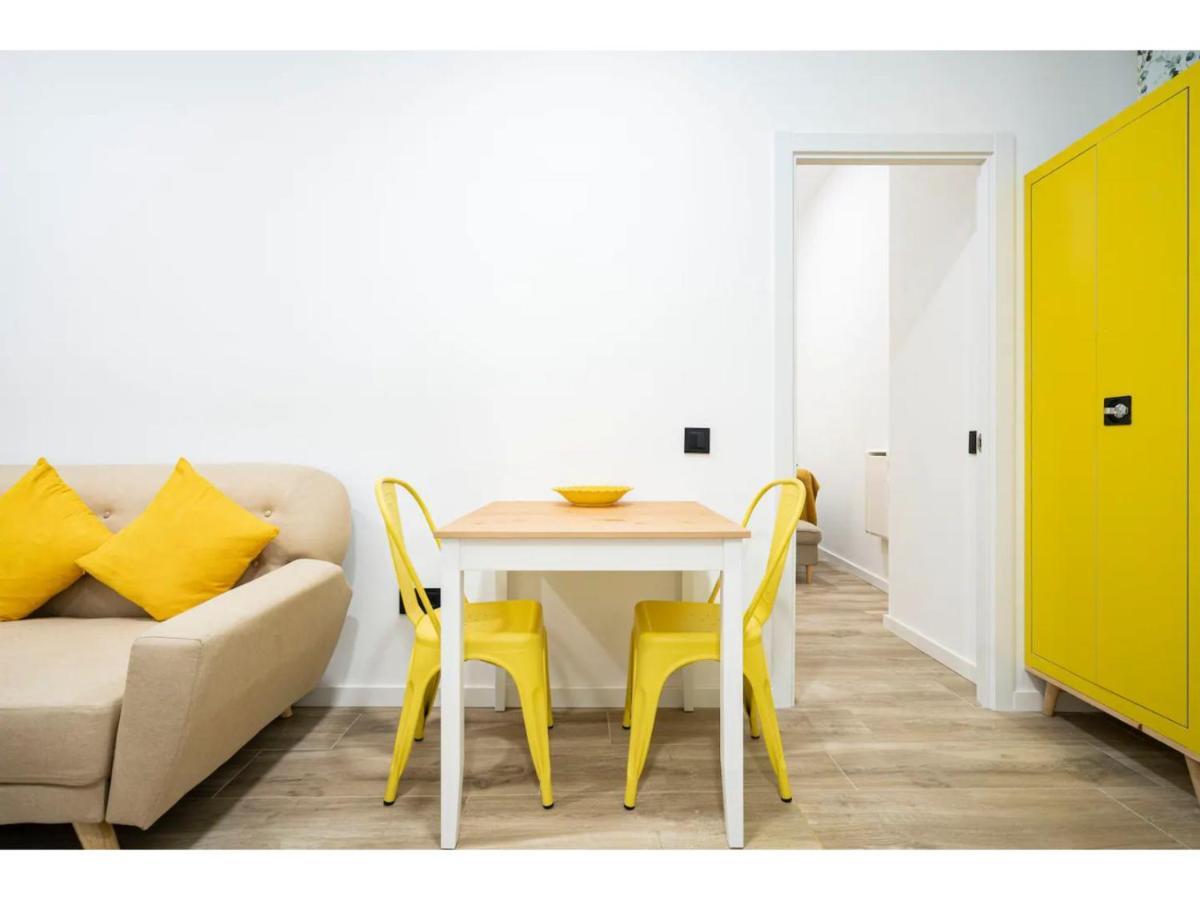 Amarillo En Atocha Apartment Madrid
