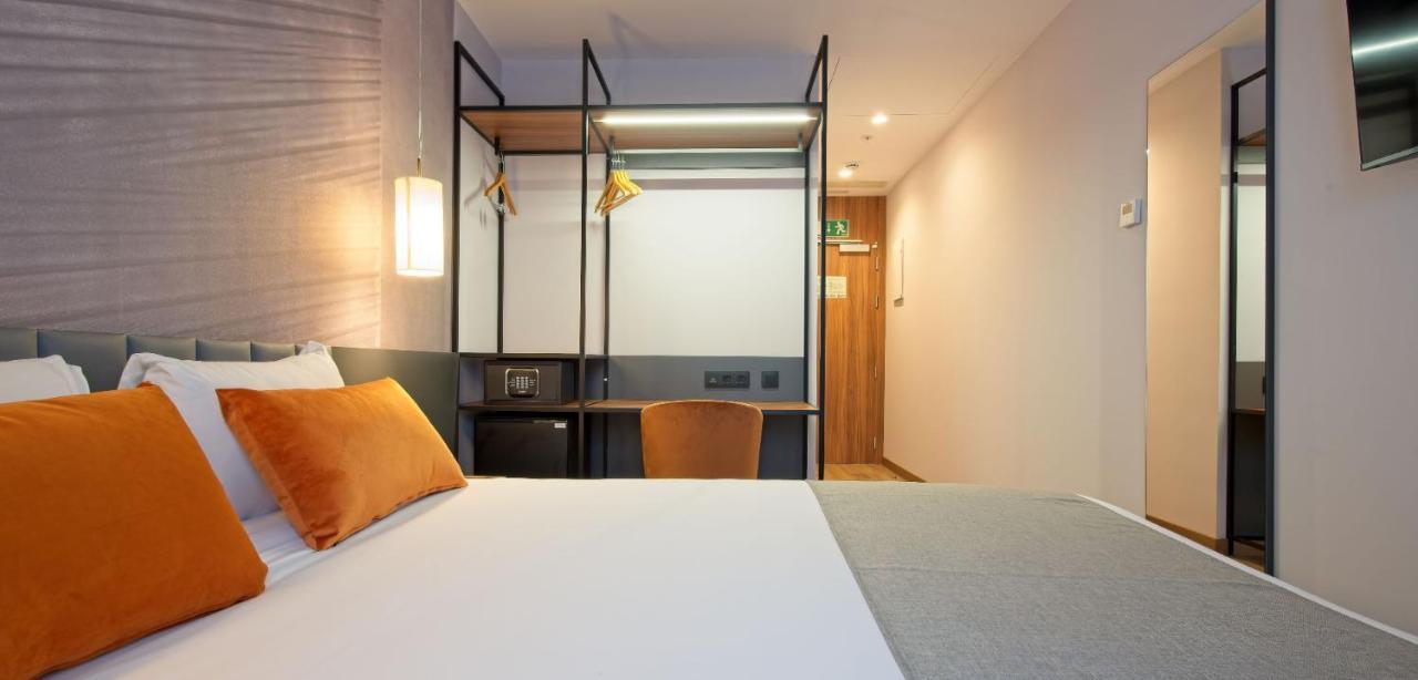 Hotel Dwo Yuste Alcala 3*
