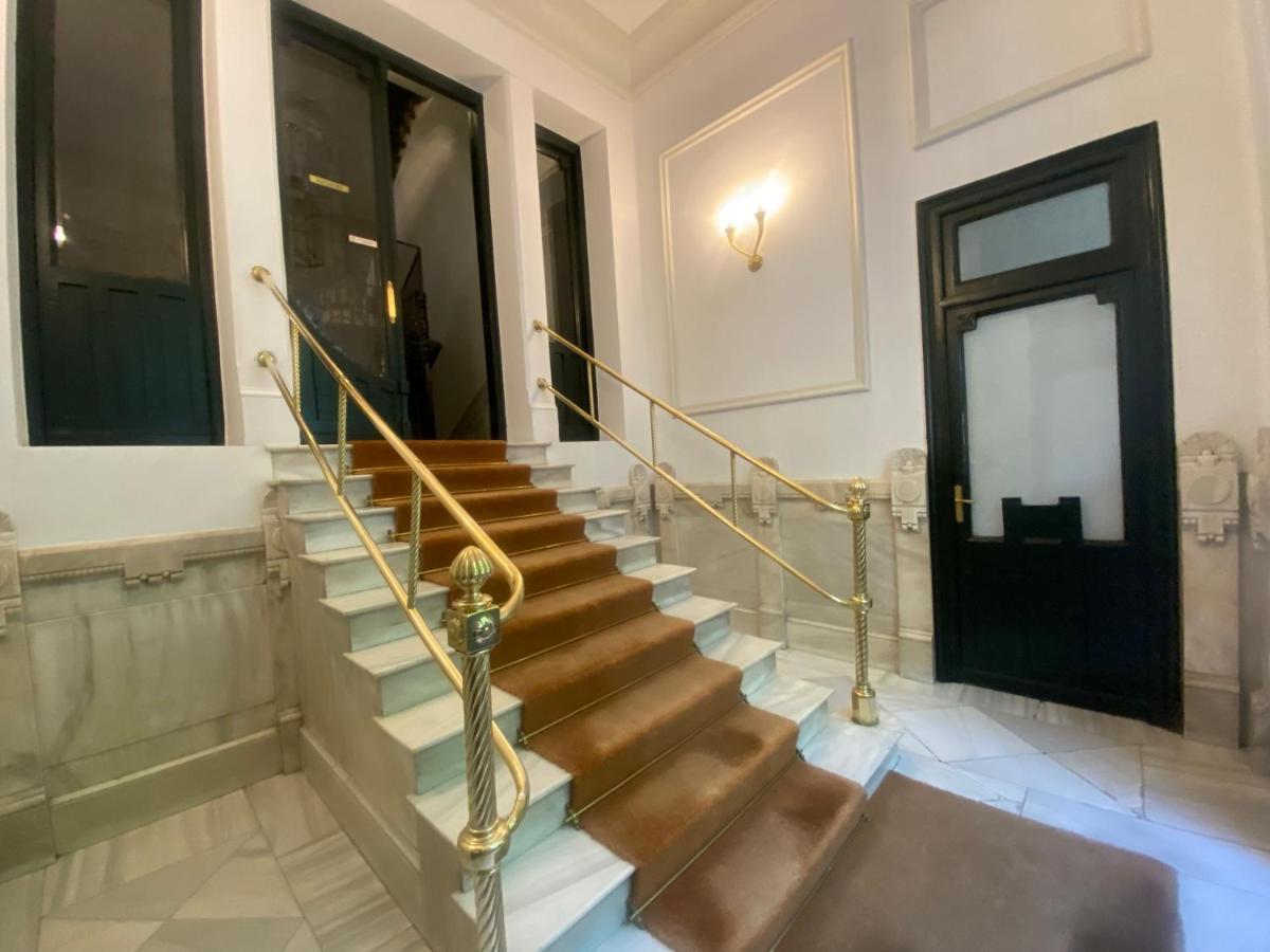 For Temporal With Beautiful Private Terrace In The Center Of Car19 Madri