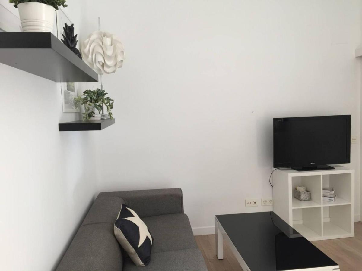 Apartamento Bonito Estudio Cerca Del Retiro *