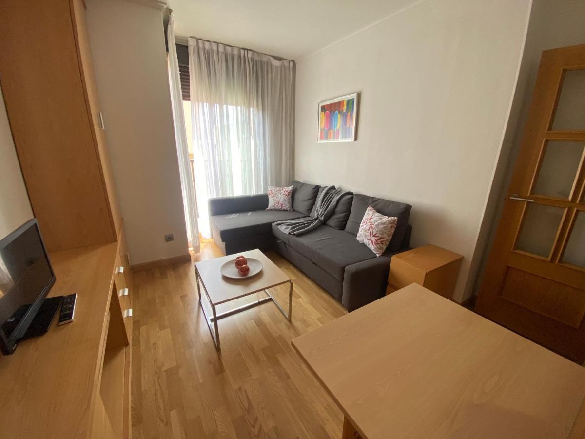 Close To Airport, Ifema Apartamento