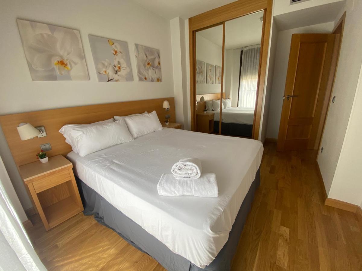 Close To Airport, Ifema Apartamento