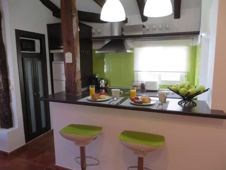 Apartment Cozy & New Bohemian --- Gran Via Center Madrid