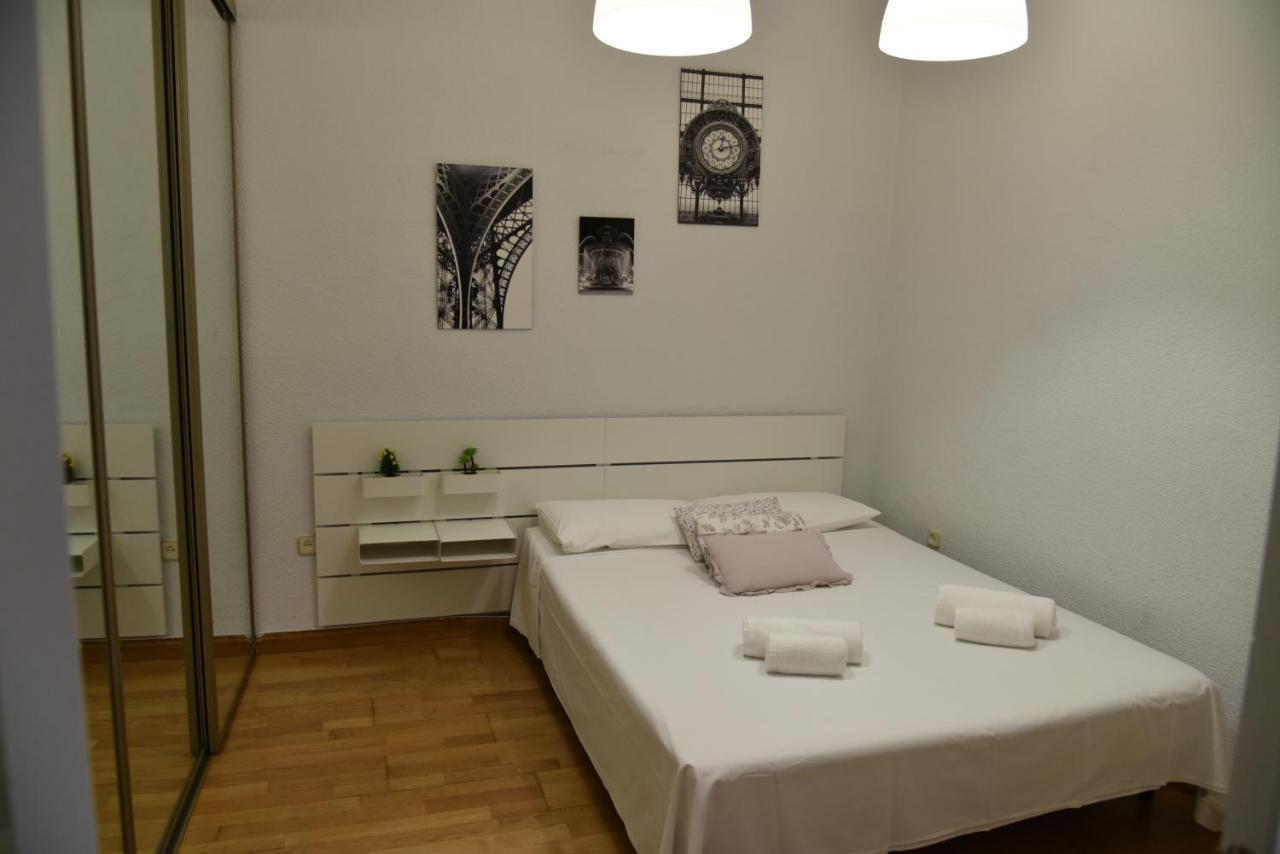 Disfruta, En La Misma Plaza Mayor Bonito Y Amplio Appartamento