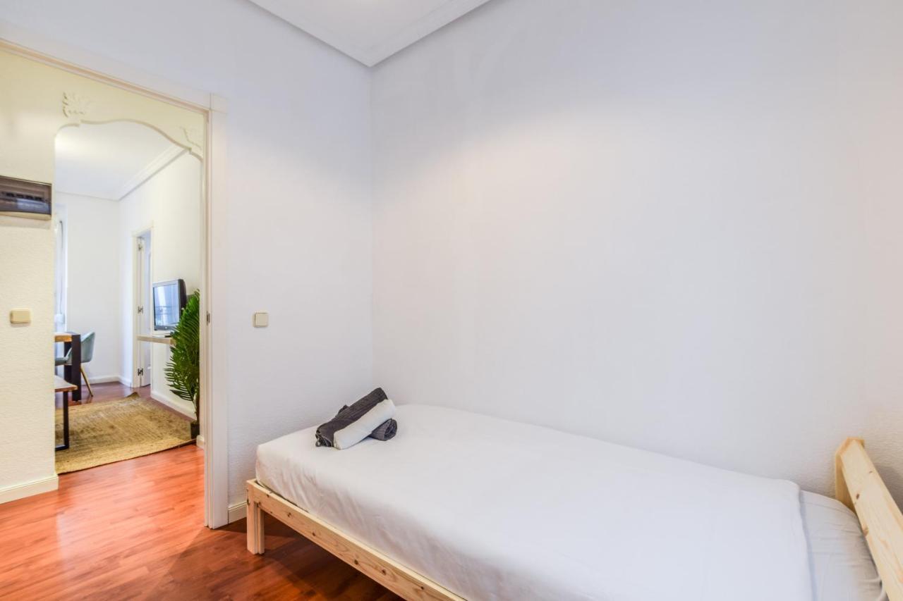 Apartamento Espacioso En La Plaza De Lavapies Appartement Madrid