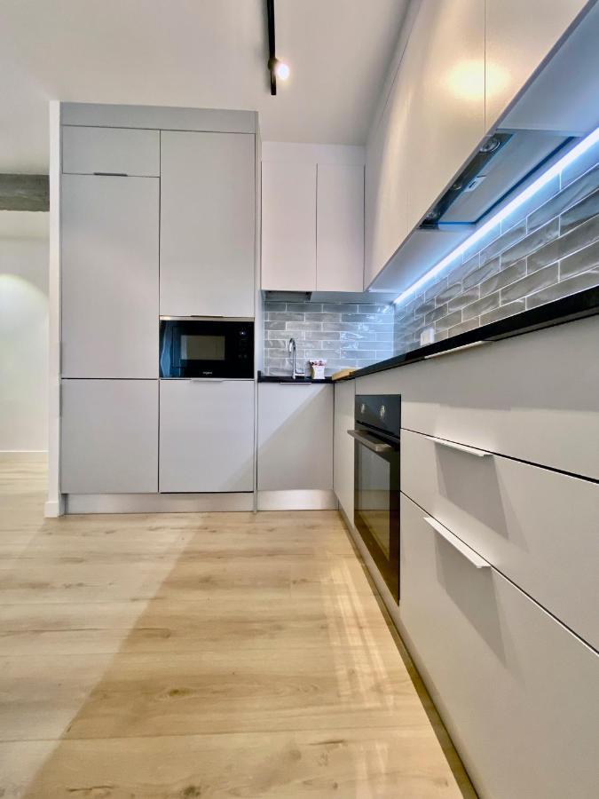 Apartamento Charming Latina Village - Alquiler De Temporada En Pleno Centro Madrid
