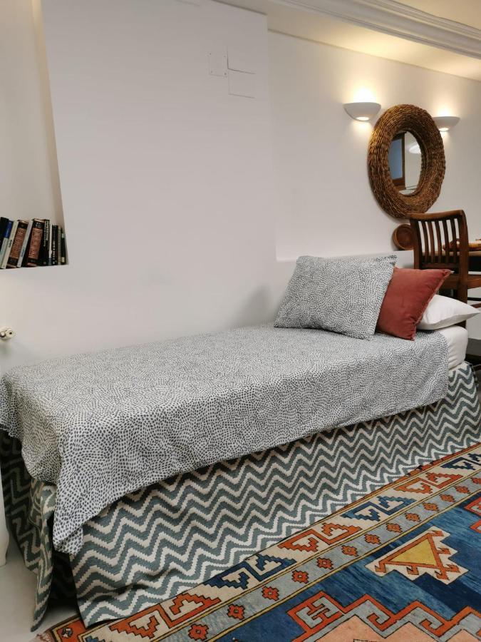 Loft In Beautiful 19th Century House Apartamento Madrid