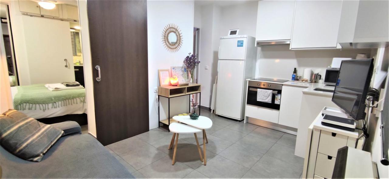 Precioso Piso Para Parejas En Calle Calvario - Lavapiés