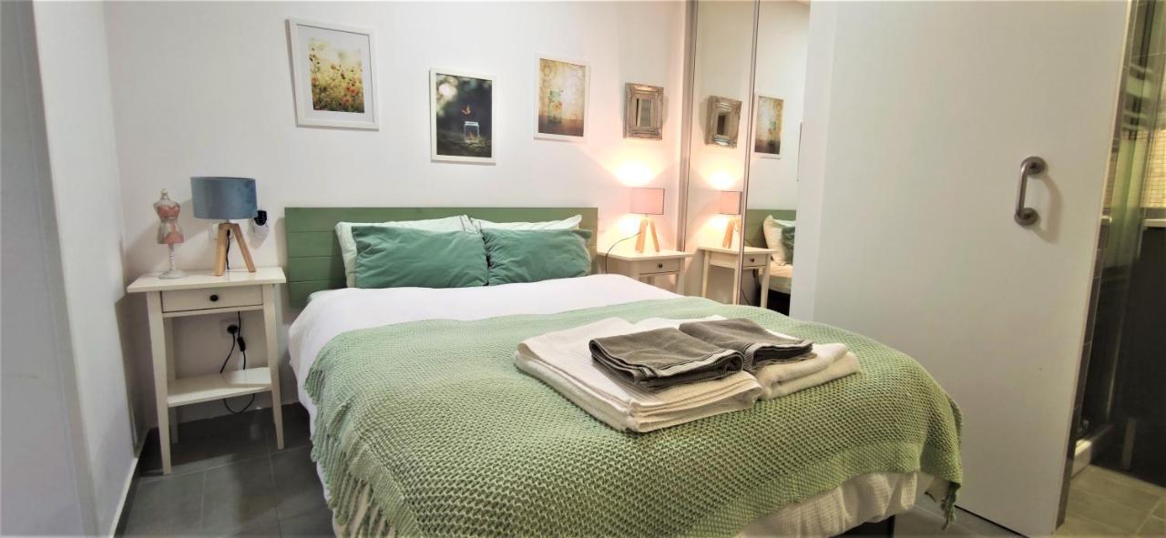 Precioso Piso Para Parejas En Calle Calvario - Lavapiés * Madrid
