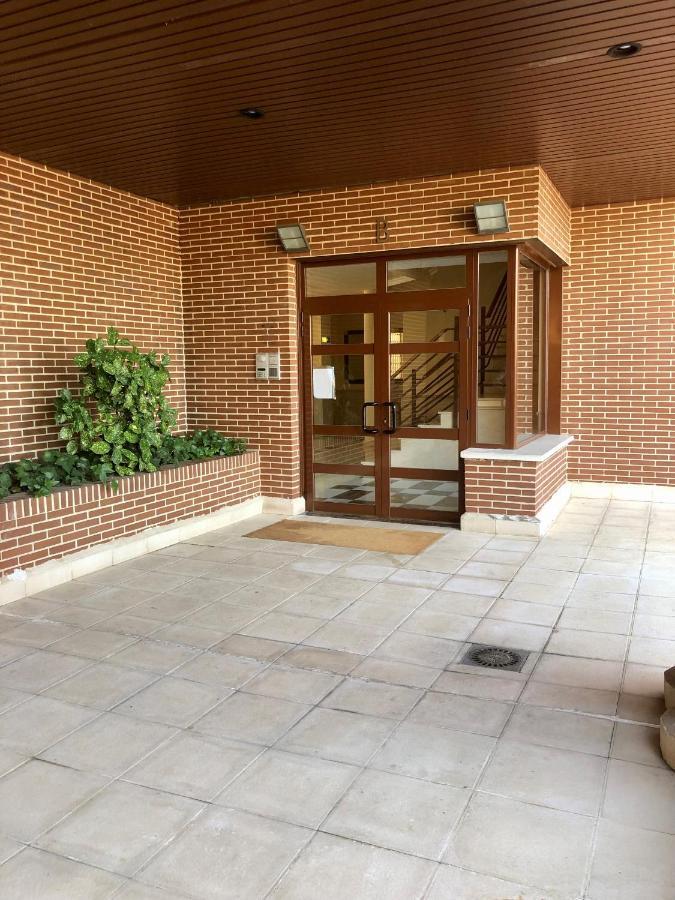 Wanda Ifema Con Parking Y Piscina Apartamento Madri