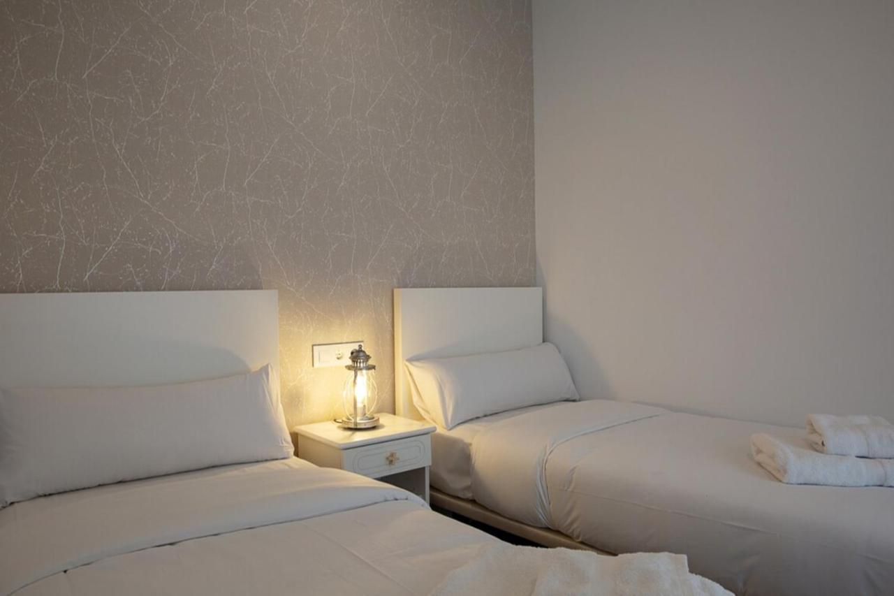 Elegant 3 Bedroom In La Latina * Madrid