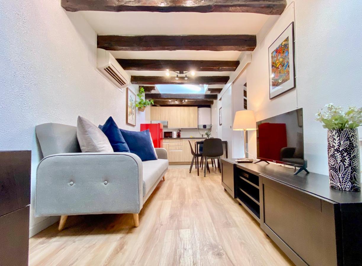Charming Malasana Attic Apartment *