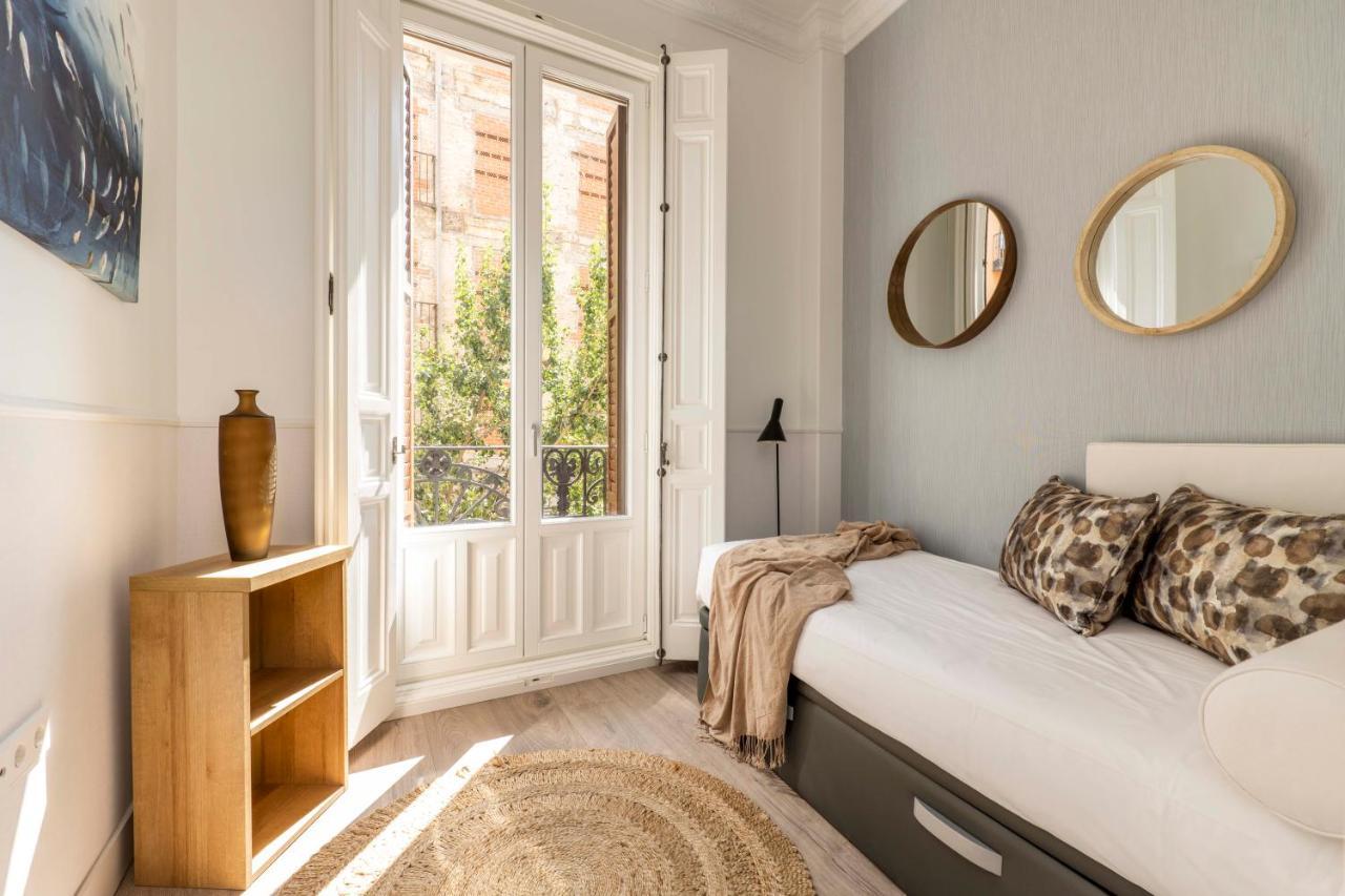 1915 Private Apartment