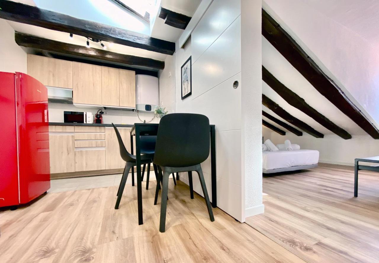 Apartment Charming Malasana Attic Madrid