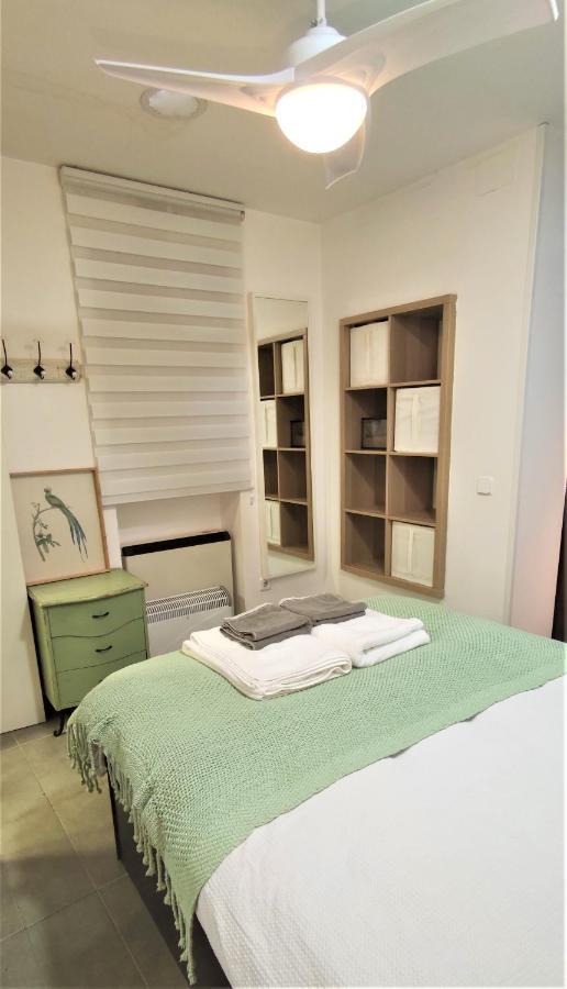 Apartamento Precioso Piso Para Parejas En Calle Calvario - Lavapiés *