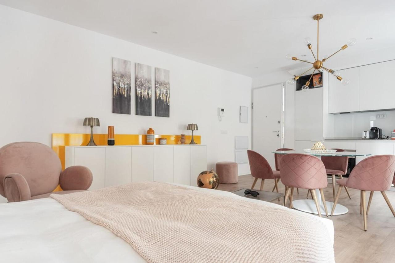 Incredible Design 2 Bedroom In Centro Apartment Madrid