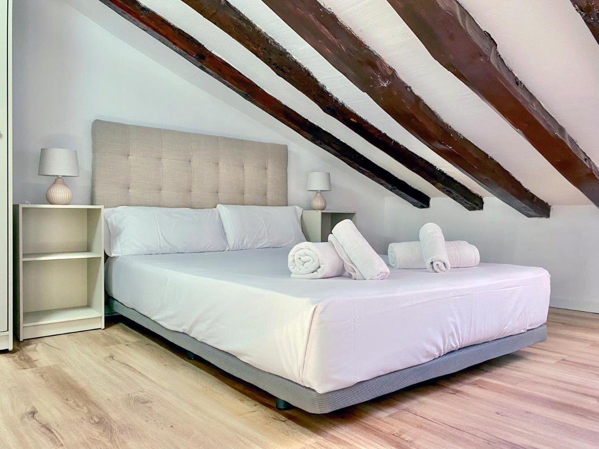 Charming Malasana Attic Appartement