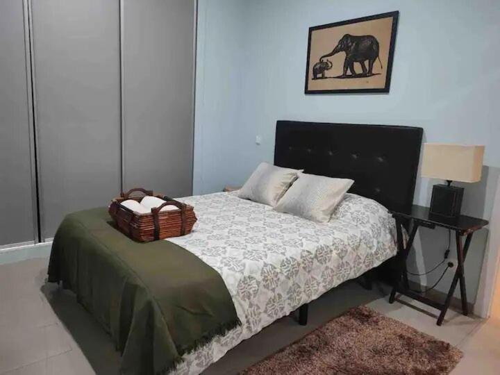 Privado Cerca De Ifema