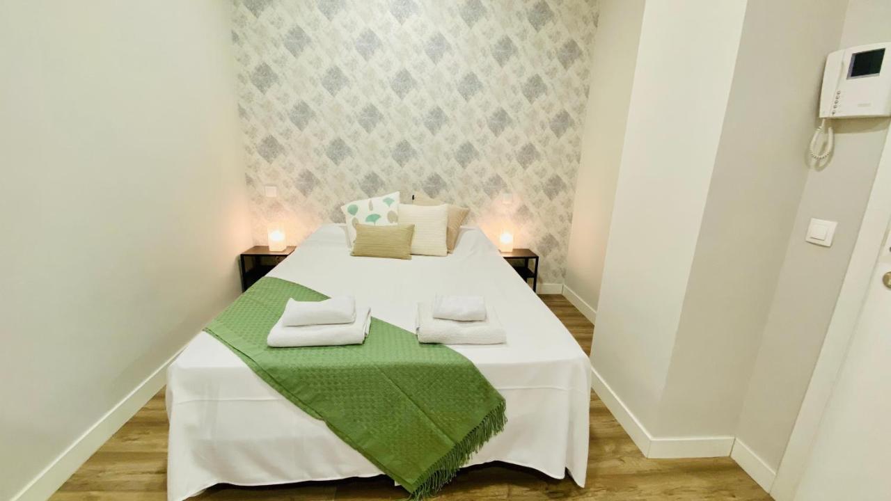 Apartamento Centrally Located Duplex: Río-palacio Real Linneo *
