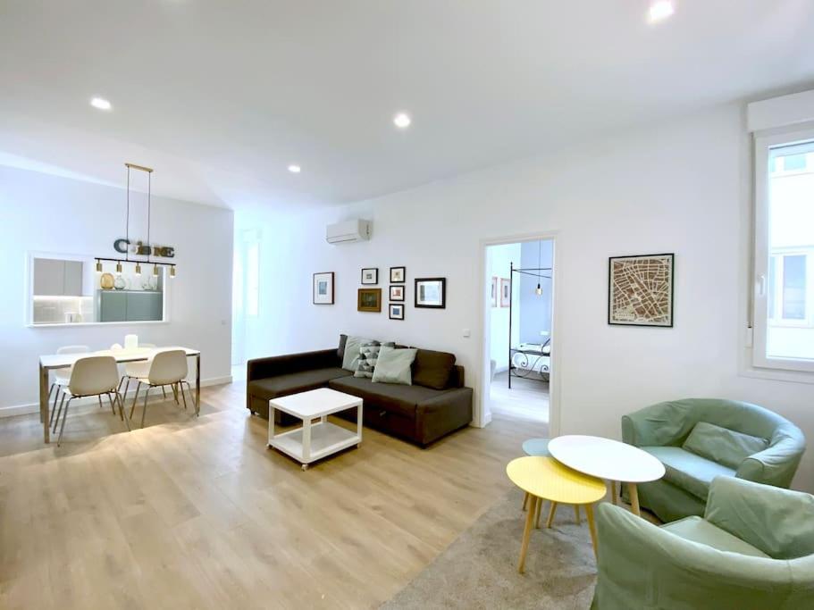El Pisito De Tirso En El Corazón De New&cozy Apartamento