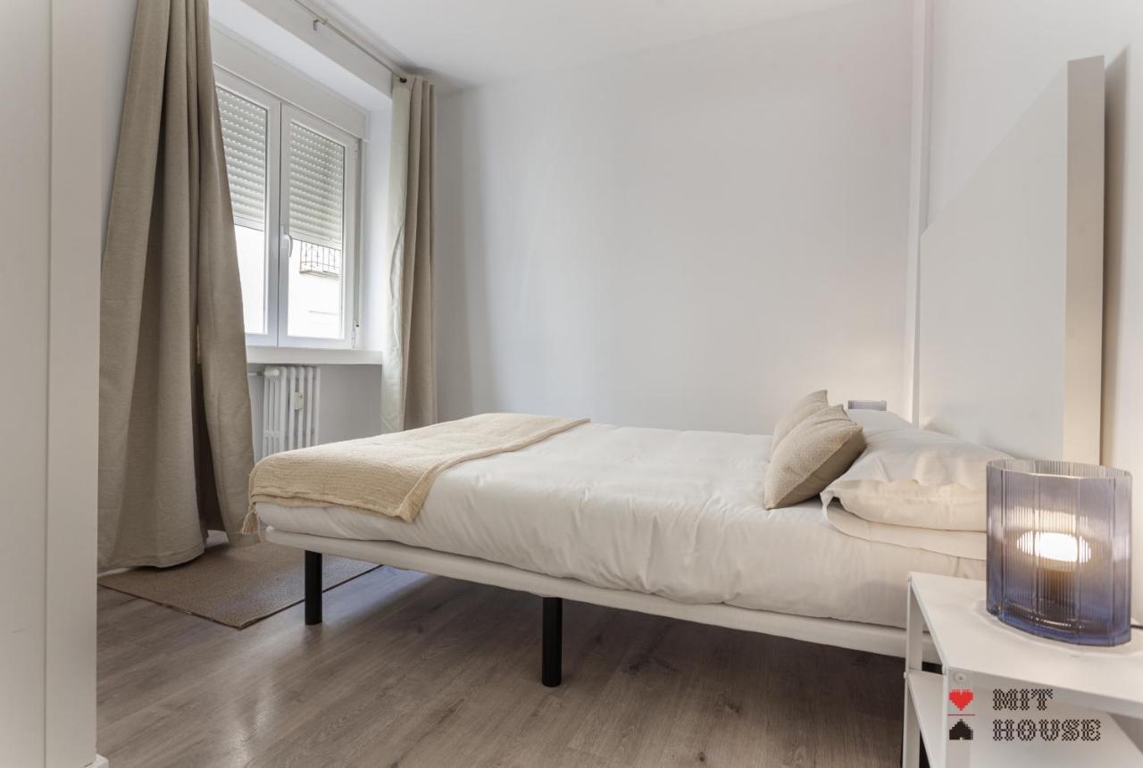 Mit House Latina En Apartamento