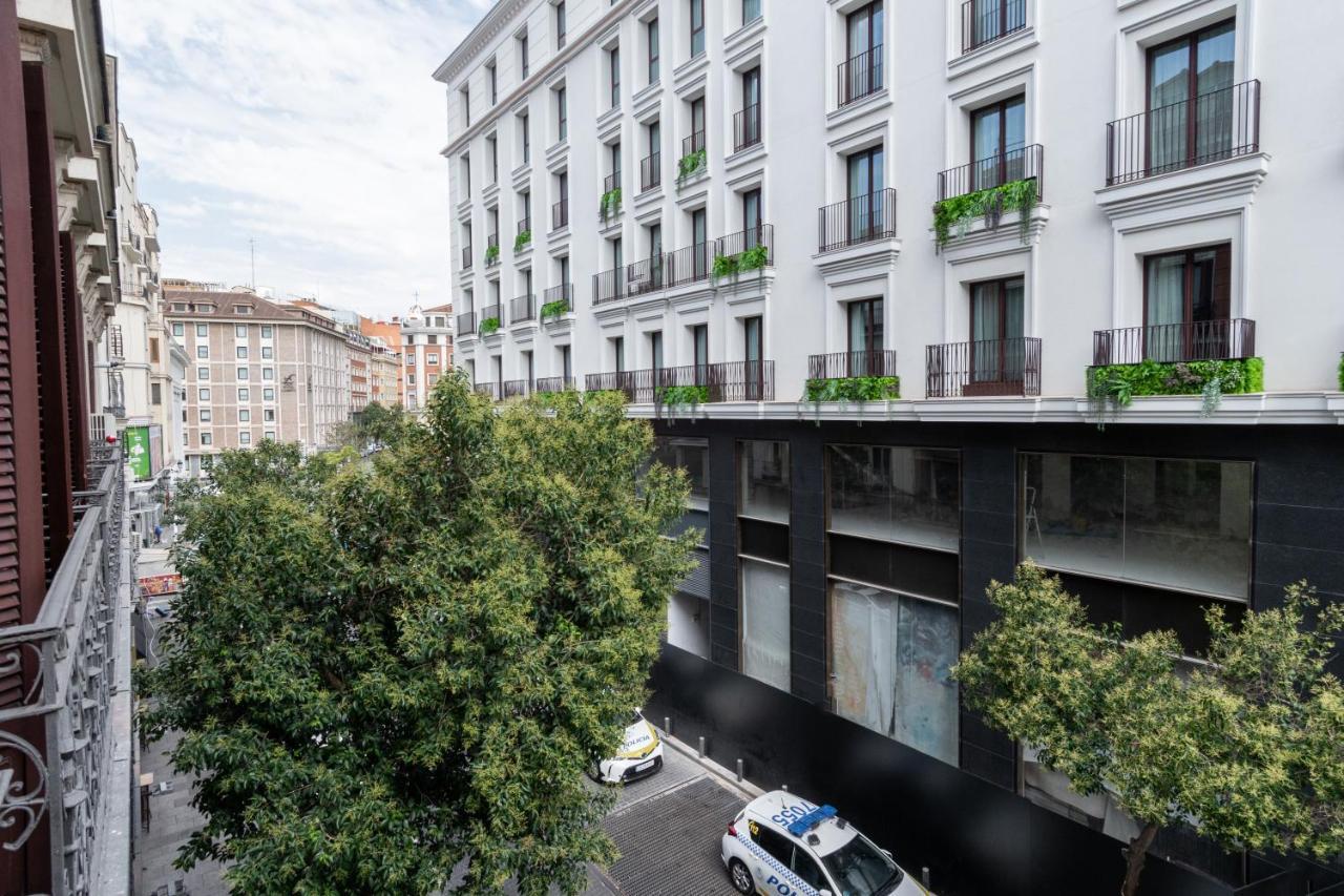 Jacuzzi Full Exterior Sol, By Monaro***** Madrid