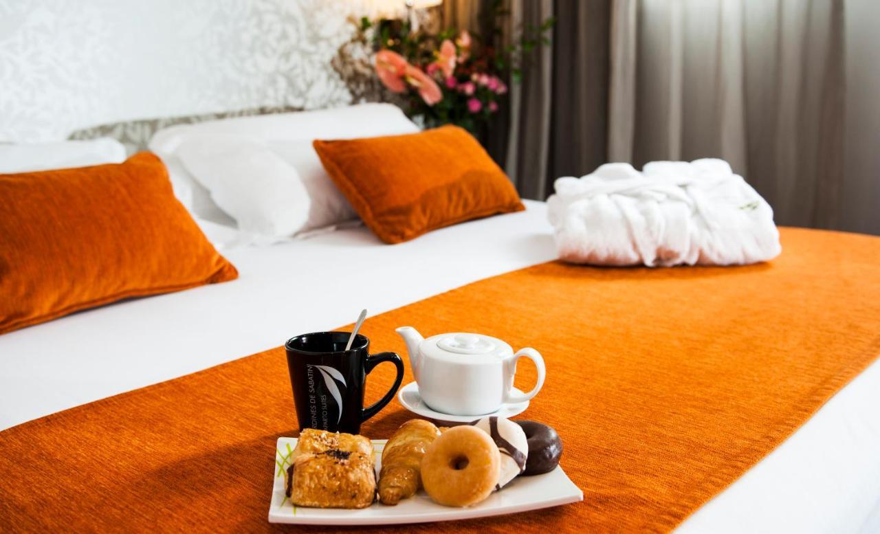 Apartosuites Jardines De Sabatini Madrid