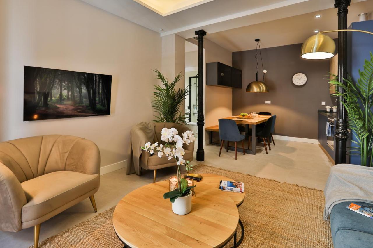 Apartamento Gran Via. Salud. Puerta Del Sol. Callao.