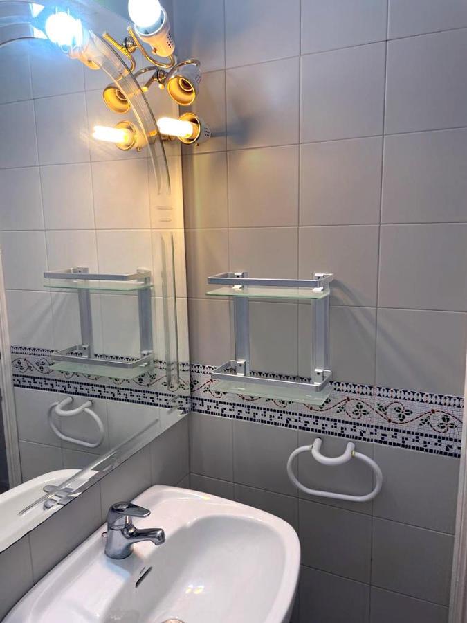 Gran Via Valverde & Parking Bed & Breakfast