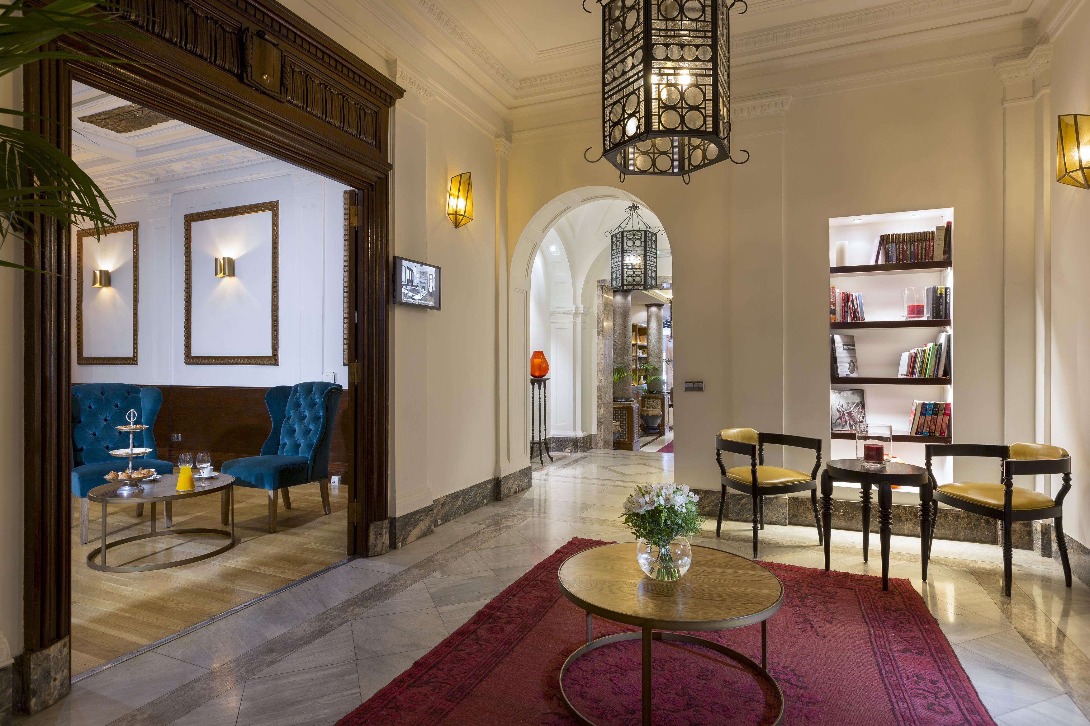 Boutique H10 De La Reina 4*