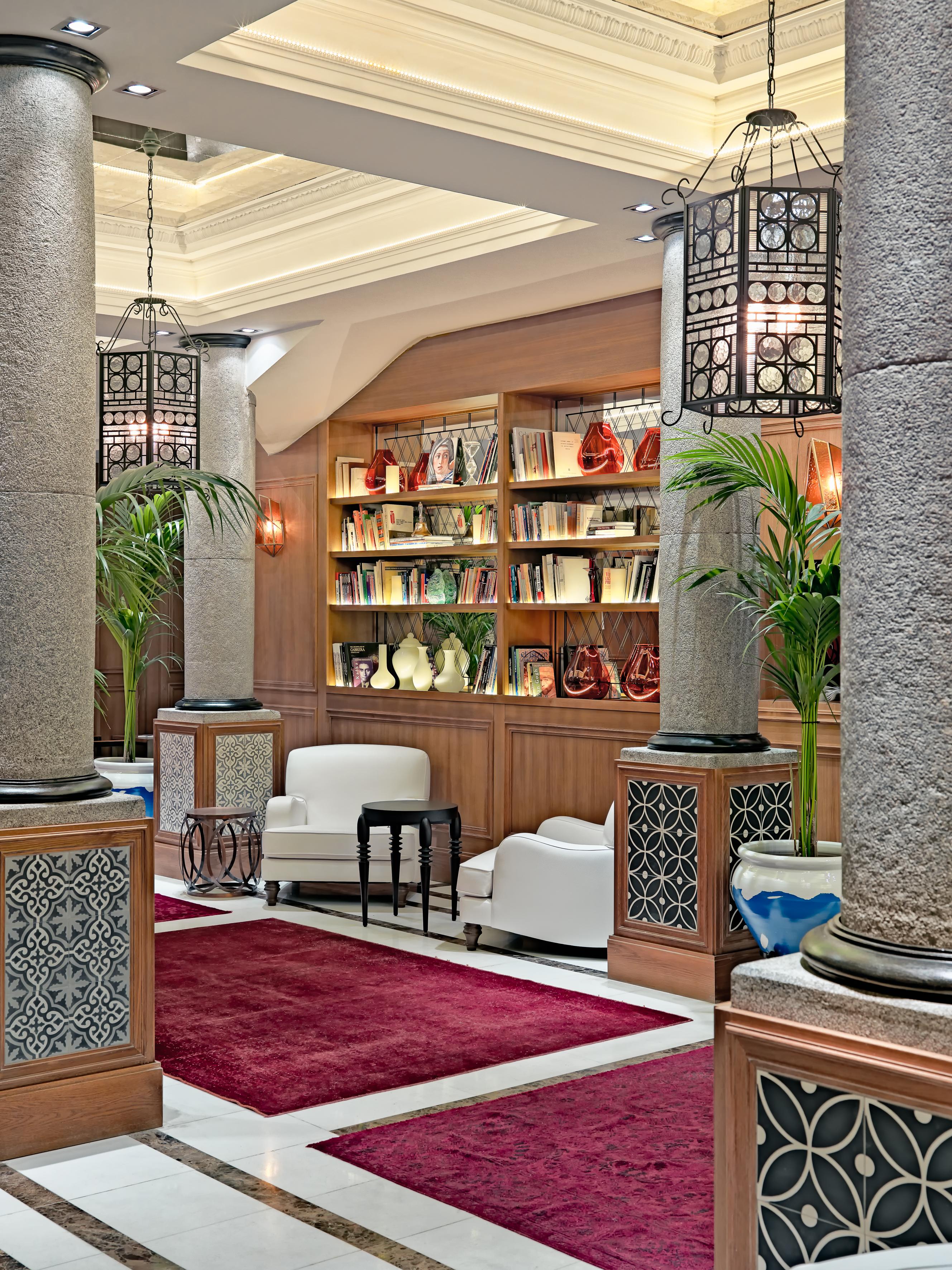 Boutique H10 De La Reina Madrid