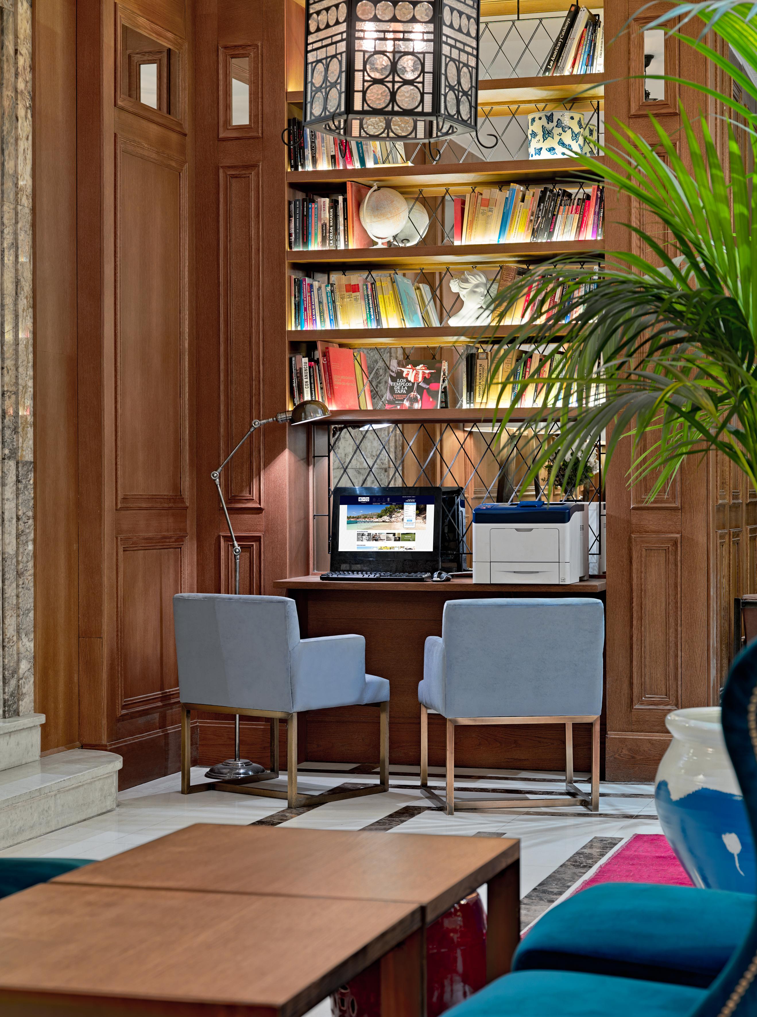 Boutique H10 De La Reina 4* Madrid