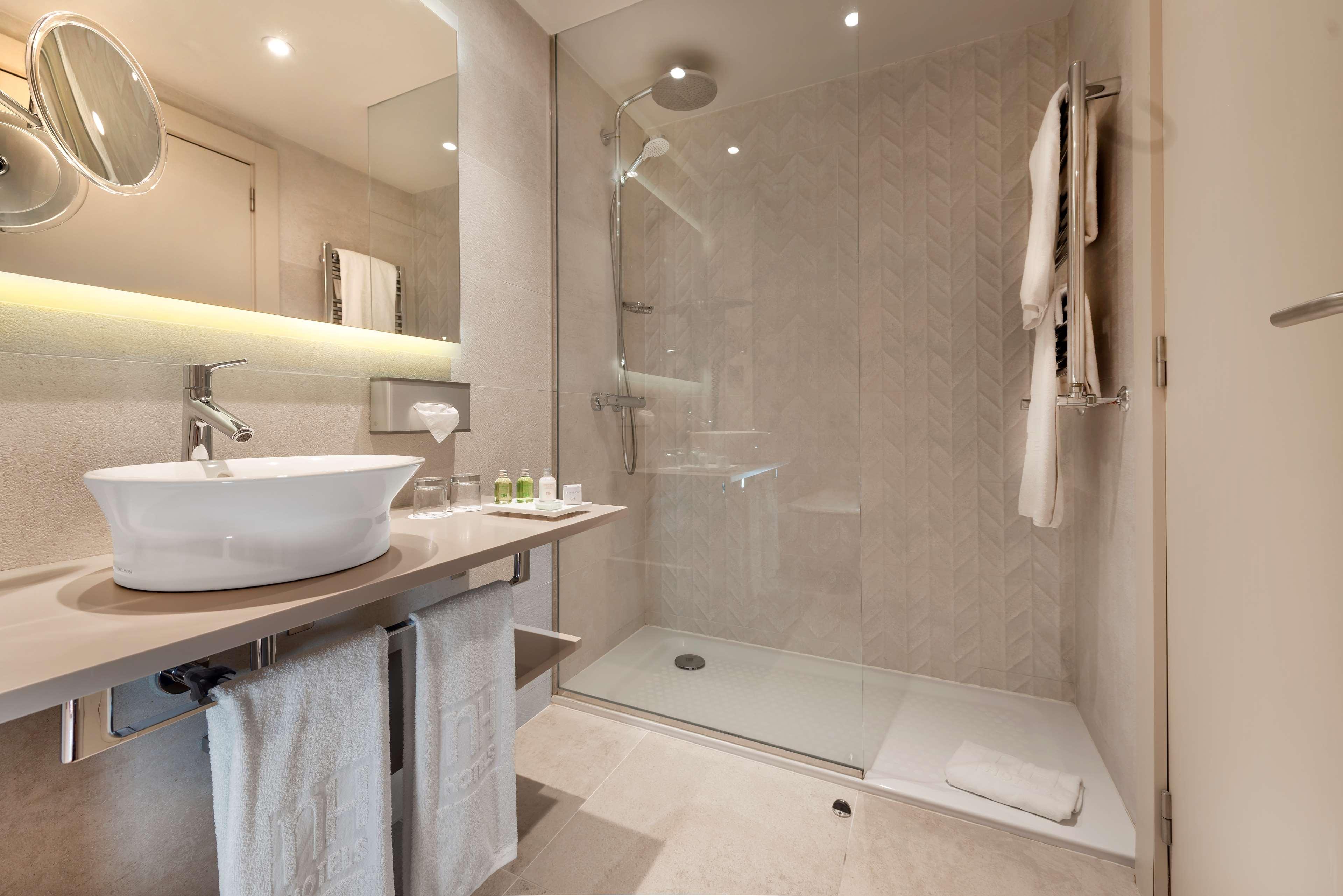 Nh Lagasca Hotel 4*