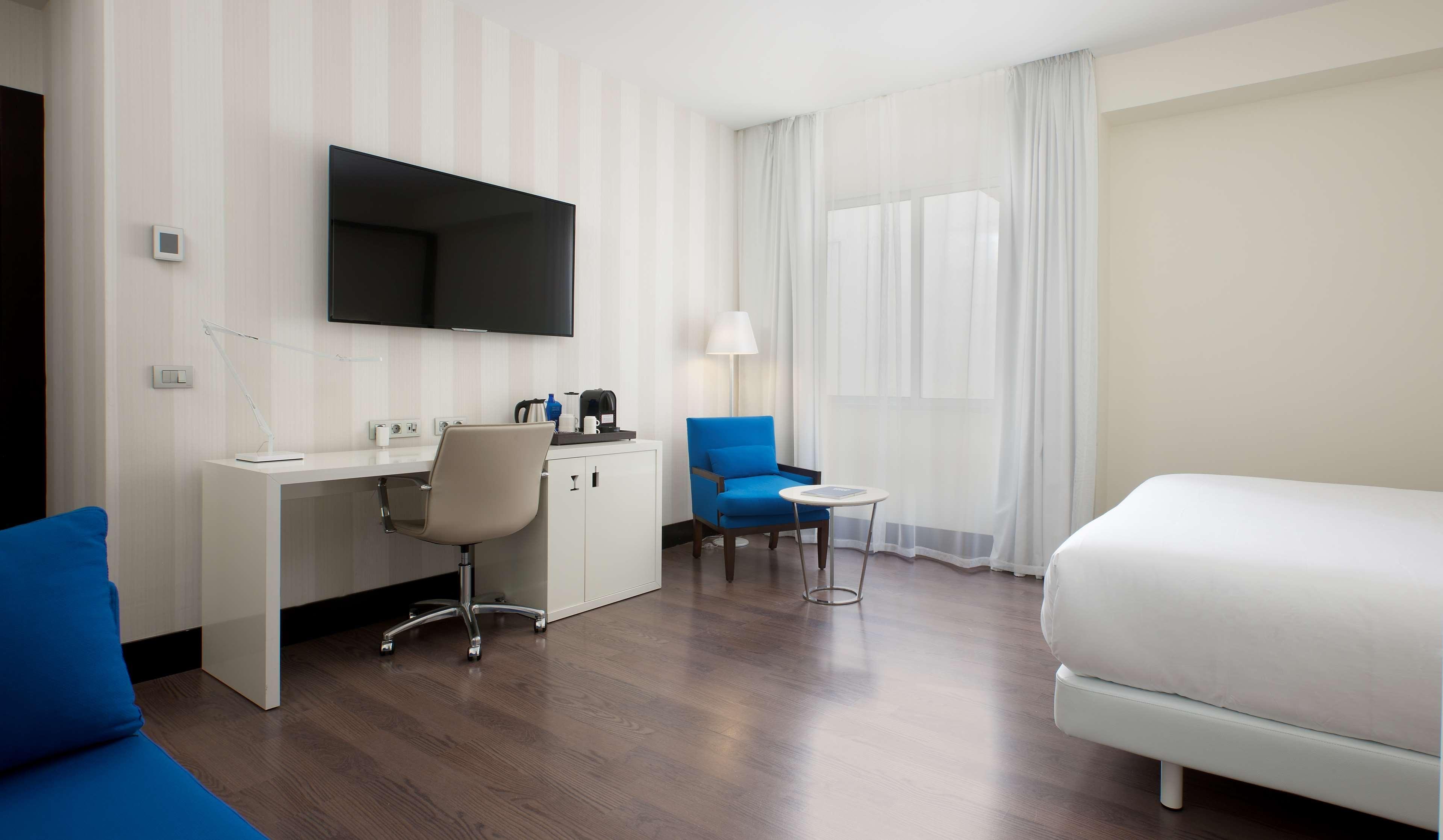 Nh Lagasca Hotel 4*